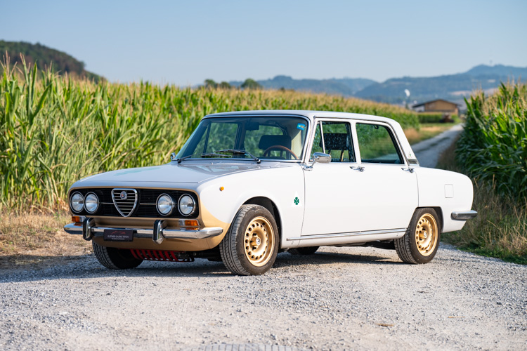 Alfa Romeo-Berlina 2000-1973