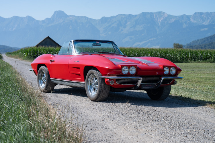 Chevrolet-Corvette Sting Ray Convertible-1963
