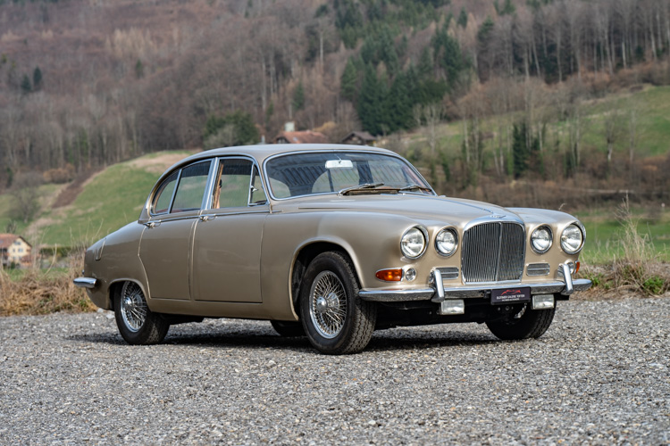 Jaguar-420 Saloon-1968