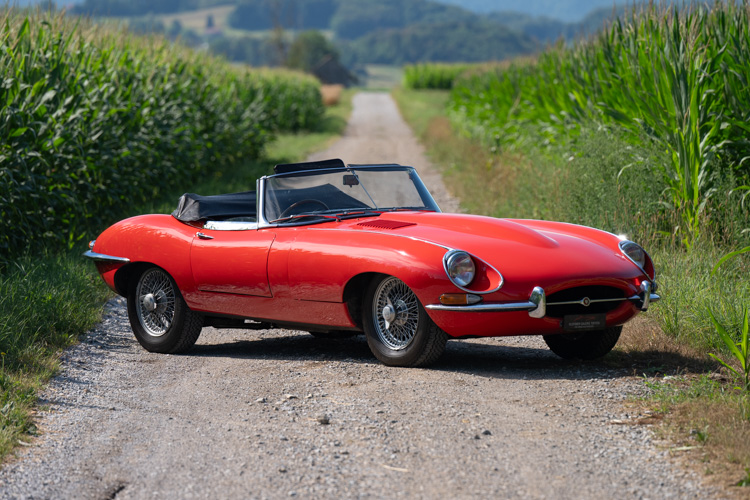 Jaguar-E-Type 4.2 Series 2 Roadster-1967