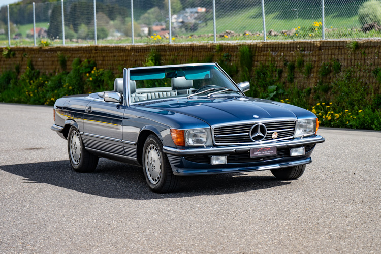 Mercedes-Benz-500 SL-1989