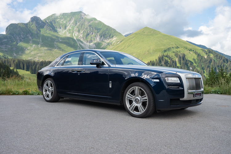 Rolls-Royce-Ghost-2012