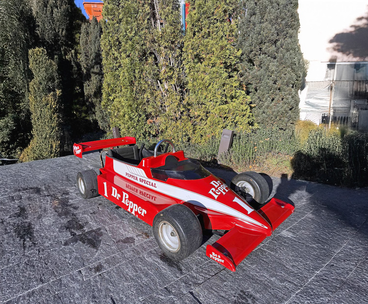Automobilia-Dr Pepper Indycar shaped Go-Kart-
